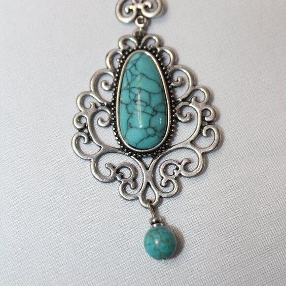 Silver and Turquoise Pendant on a Sterling Silver Necklace - Picture 7 of 14